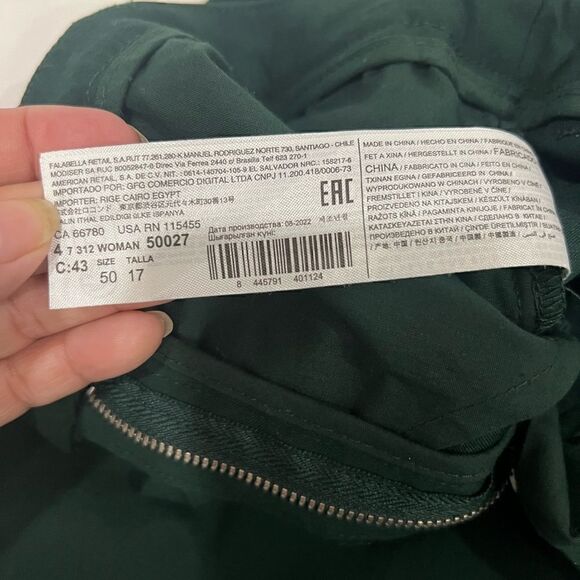 Mango Capri flat front zipper green pants size US 10 - Picture 5 of 12